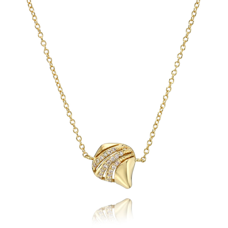 Scallop pendant necklace